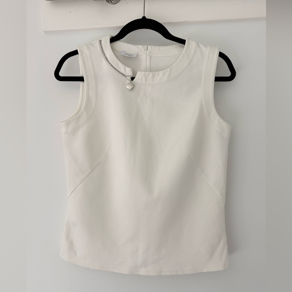 Akris Punto White Sleeveless Top